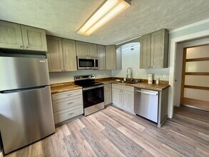 1641 US-421 in Boone, NC - Building Photo - Building Photo