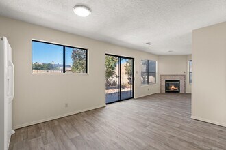 4952 Butte Pl NW in Albuquerque, NM - Building Photo - Building Photo