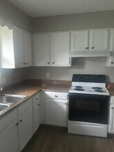 704 S 40th St in St. Joseph, MO - Building Photo - Building Photo