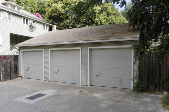 1808 P St in Sacramento, CA - Foto de edificio - Building Photo