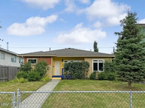 331 N Park St in Anchorage, AK - Building Photo