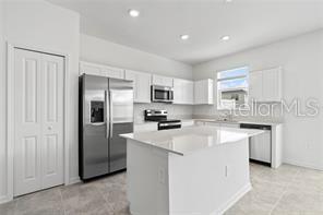 323 Nine Iron Dr in Davenport, FL - Building Photo - Building Photo