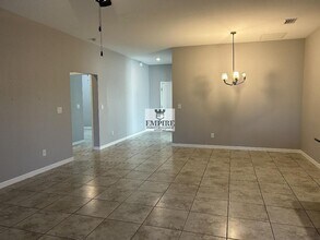 1405 NE 43rd Terrace in Cape Coral, FL - Building Photo - Building Photo