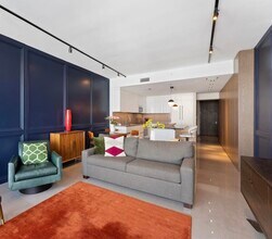 88 SW 7th St, Unit 1705 in Miami, FL - Building Photo - Building Photo