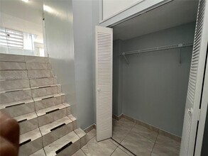 10060 NW 9th St Cir in Miami, FL - Building Photo - Building Photo