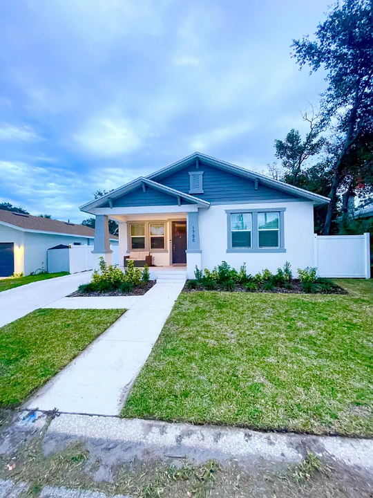 1750 19th St S in St. Petersburg, FL - Building Photo