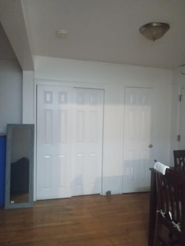 8470 129th St in Kew Gardens, NY - Building Photo - Building Photo