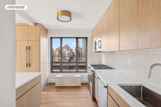 501 E 87th St in New York, NY - Building Photo - Building Photo