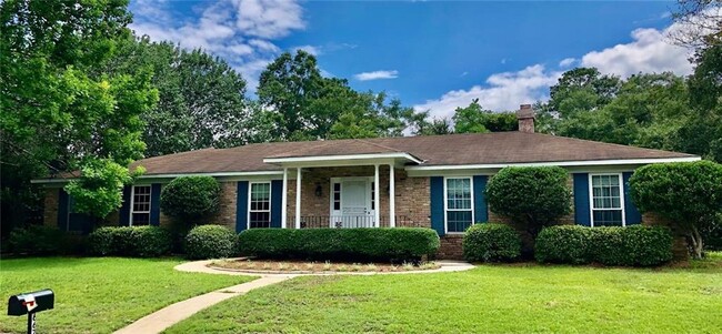 6677 Hounds Run S in Mobile, AL - Foto de edificio - Building Photo