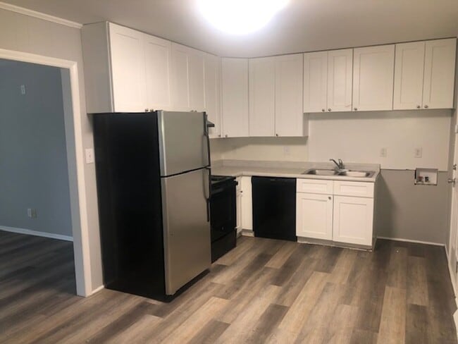 property at 423 Edgegreen Dr