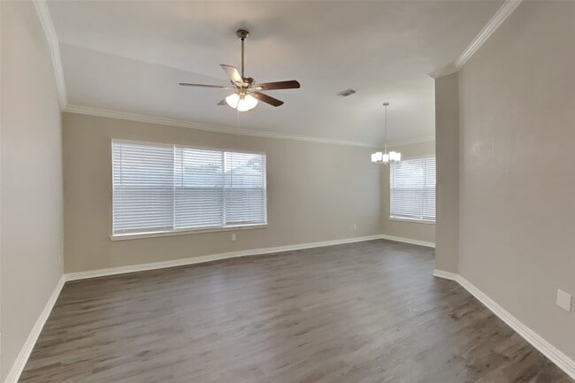 21011 Carmel Valley Dr in Katy, TX - Building Photo - Building Photo