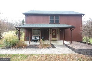 48 Poor Farm Rd in Pennington, NJ - Building Photo
