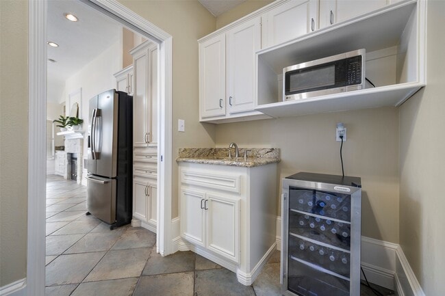 14311 Islandwoods Dr