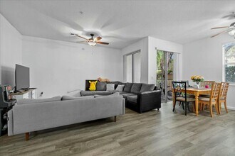 1109 Shoma Dr in West Palm Beach, FL - Building Photo - Building Photo