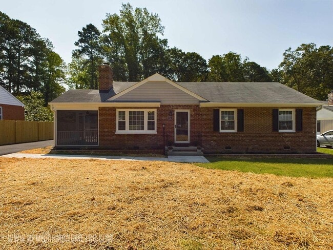 property at 709 N Parham Rd