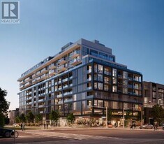 6 Greenbriar Rd in Toronto, ON - Building Photo