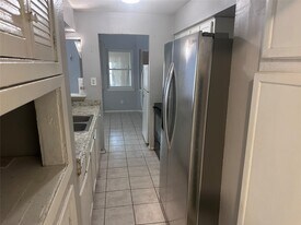 11136 Village Bend Ln in Houston, TX - Building Photo