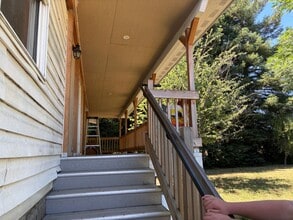 140 Pepsi Rd in Winston, OR - Building Photo - Building Photo