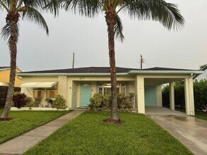 233 24th St in West Palm Beach, FL - Building Photo - Building Photo
