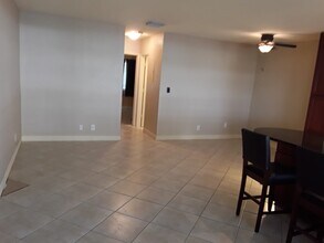 2881 NE 32nd St, Unit 118 in Fort Lauderdale, FL - Foto de edificio - Building Photo