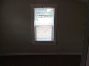 2266 S Eunice Ave in Fresno, CA - Building Photo - Building Photo