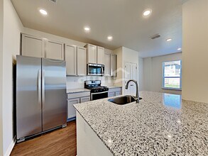 2721 Meadowood Heights in New Braunfels, TX - Building Photo - Building Photo