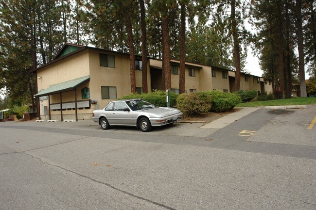 Fox Glen in Spokane, WA - Building Photo - Building Photo