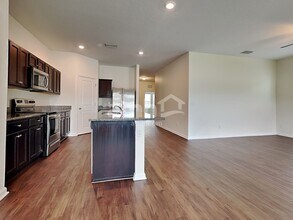 11509 Bryce Canyon Ln in Gibsonton, FL - Building Photo - Building Photo