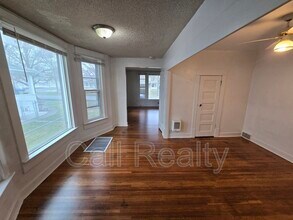 1028 E Mission Ave in Spokane, WA - Building Photo - Building Photo