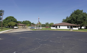 Seagoville Senoir Citizens Home in Seagoville, TX - Foto de edificio - Building Photo