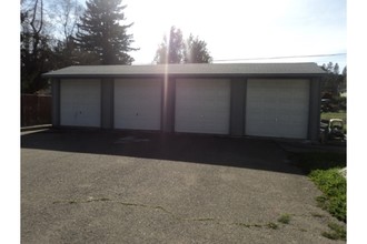 89 Bush St in Willits, CA - Building Photo - Other