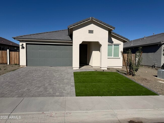 8418 W Atlantis Wy in Tolleson, AZ - Building Photo - Building Photo