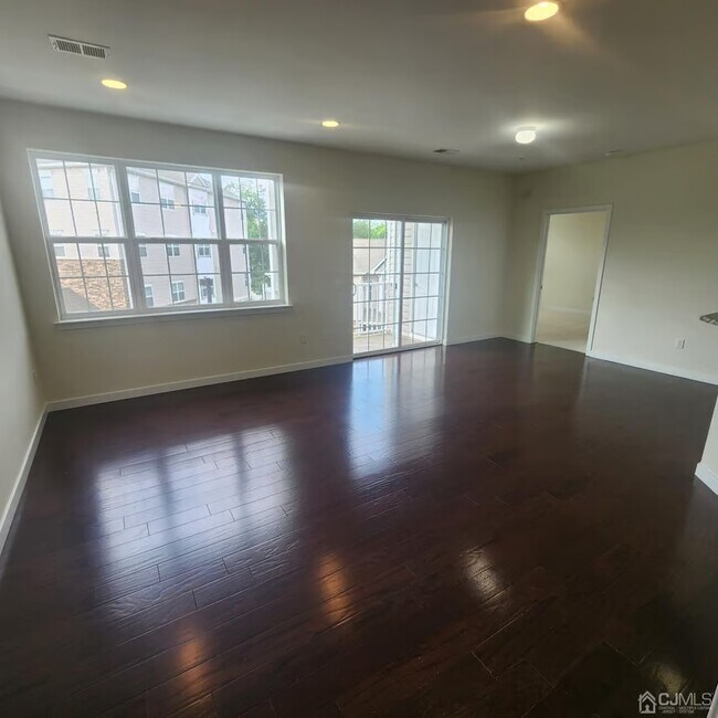 335 Pond Ln Apartments and Nearby Piscataway Apartments For Rent