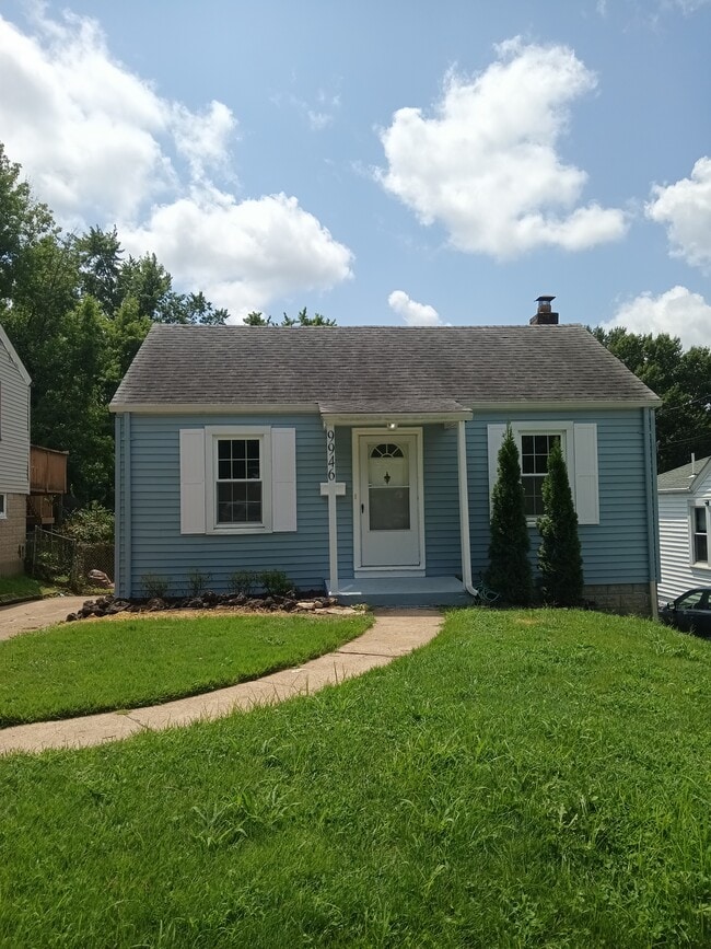 property at 9946 Carlyle Ave