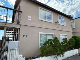 1321 W Vogel Ave in Phoenix, AZ - Building Photo