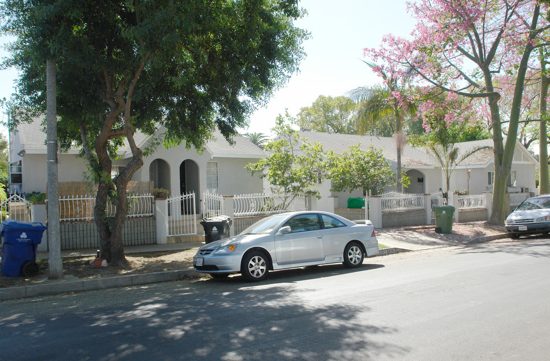 3404-3412 Tyburn St in Los Angeles, CA - Building Photo