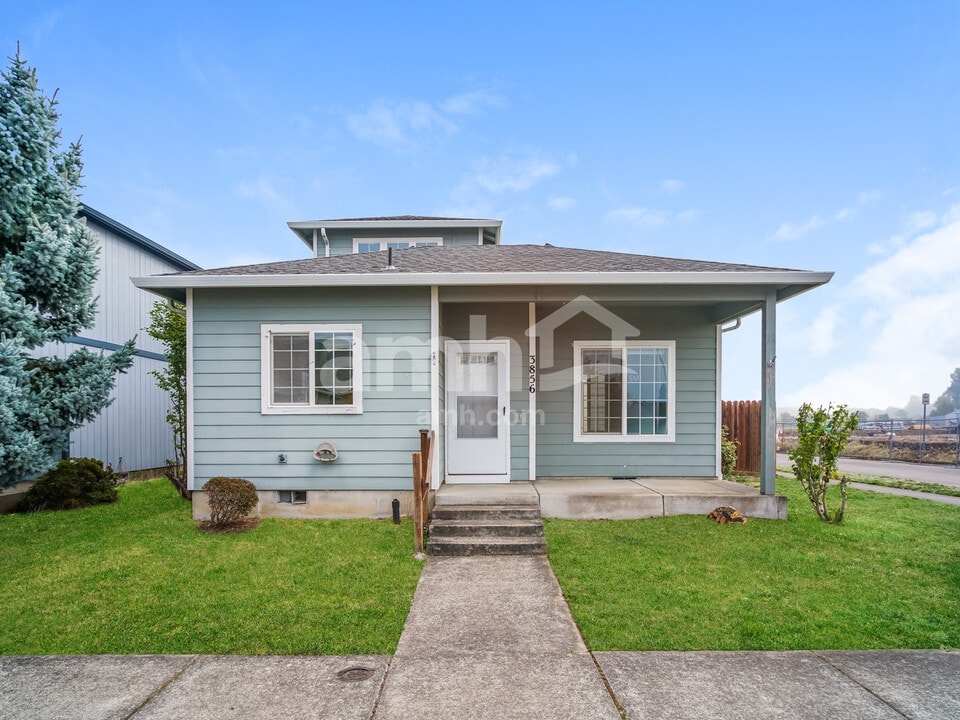 3856 Oranda St in Albany, OR - Building Photo