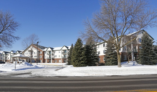 Summerhouse of Shoreview (Senior 55+) in Shoreview, MN - Building Photo - Building Photo