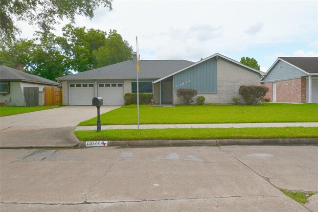 property at 11622 Brighton Ln