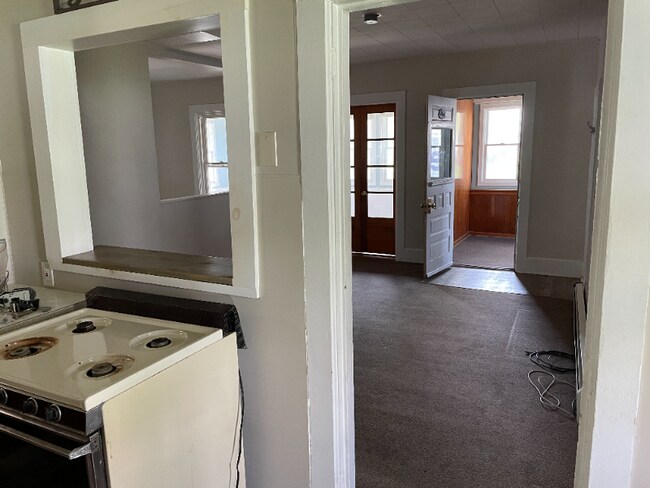 14 Moore Ave-Unit -1 in Fredonia, NY - Building Photo - Building Photo