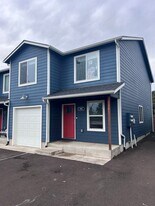 845 W Oak St in Lebanon, OR - Building Photo