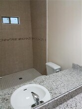 6 Howard Dr in McAllen, TX - Building Photo - Building Photo