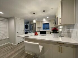 4204 Letitia Ave S, Unit 1 in Seattle, WA - Building Photo