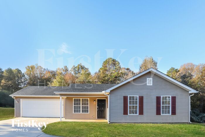 5461 Bethel Rd in Clermont, GA - Building Photo