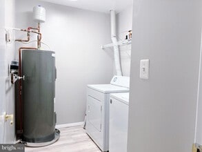 8141 Needwood Rd in Derwood, MD - Building Photo - Building Photo