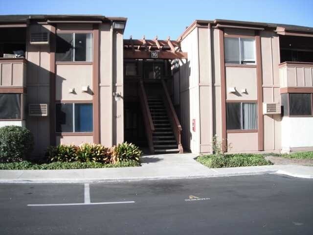 5422 Adobe Falls Rd, Unit Adobe Falls Condo in San Diego, CA - Building Photo - Building Photo
