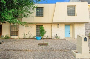 3121 S Casa Linda St in McAllen, TX - Building Photo