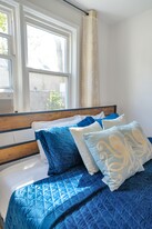 36 E 47th St, Unit apt 1 in Bayonne, NJ - Building Photo