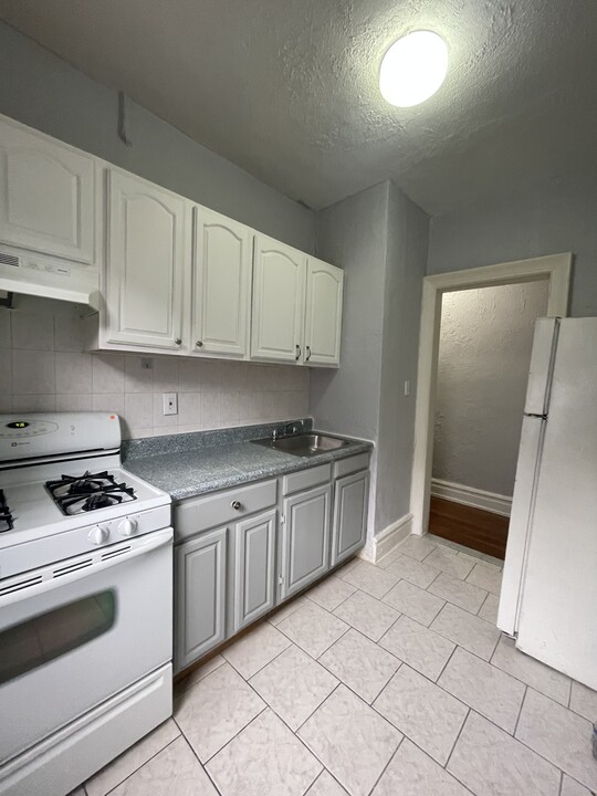 2671 John F Kennedy Blvd, Unit 30 in Jersey City, NJ - Building Photo