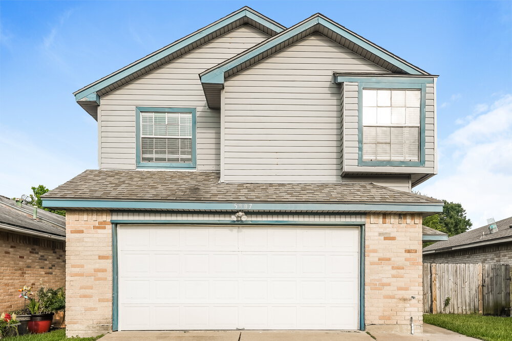 5907 Beaconridge Dr in Houston, TX - Building Photo